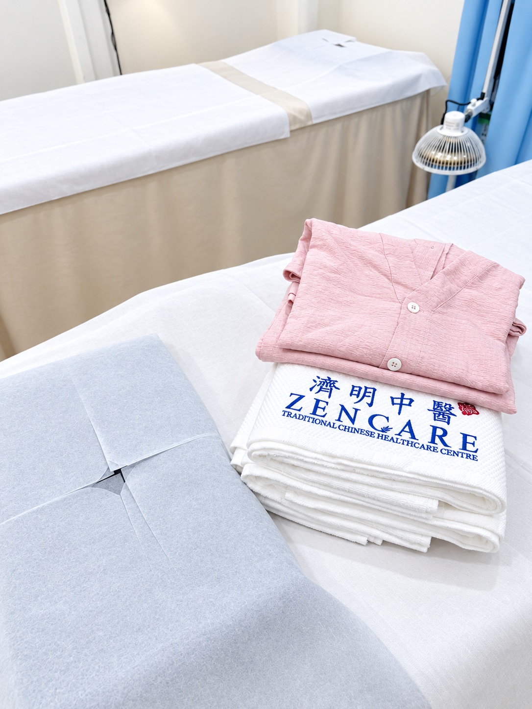 针灸室 Acupuncture Room